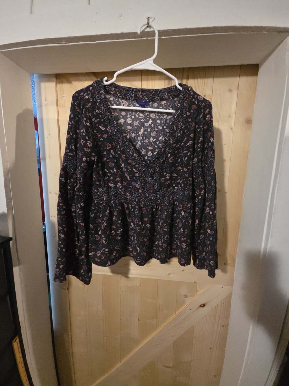 Aeropostale Peasant Blouse Size L Floral Print